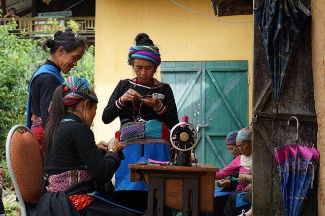 El factor especial para clasificar la unidad administrativa de la comuna es que cuando hay entre el 20% y el 30% de la poblacion como minorias etnicas se calculan 2 puntos; por encima del 30% se calcula un 5% adicional adicional pero no mas de 3 puntos pero un maximo de no mas de 3 puntos. Foto: Hai Nguyen