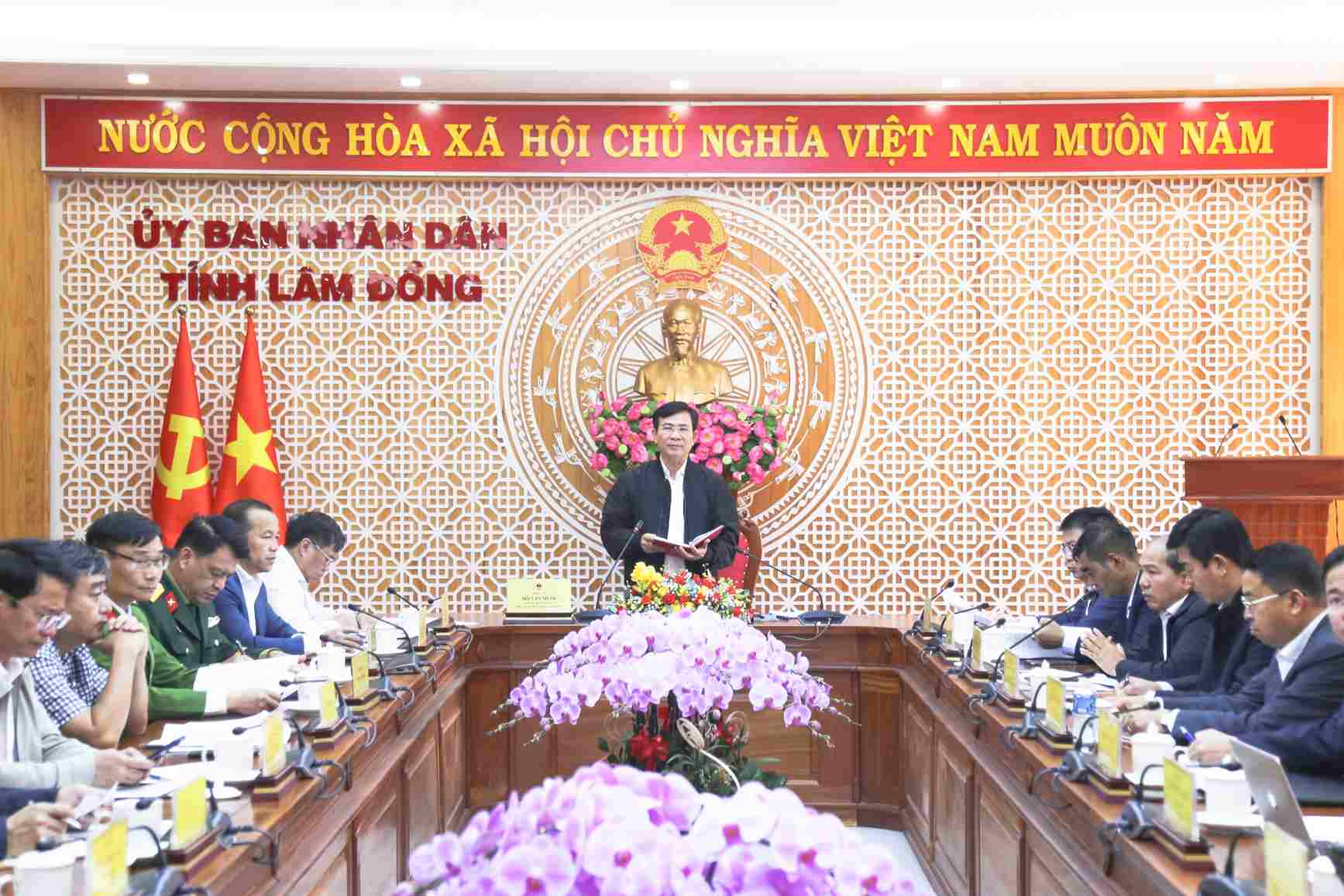 Ong Ho Van Muoi, Chu tich UBND tinh Lam Dong chi dao va giao cac so, nganh, dia phuong phai tap trung hoan thanh Chien dich Quang Trung truoc ngay