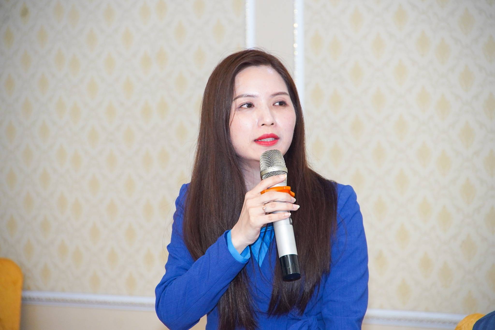 Cac dai bieu tham gia dong gop y kien vao du thao Dieu le Cong doan Viet Nam. Anh: Duy Chuong