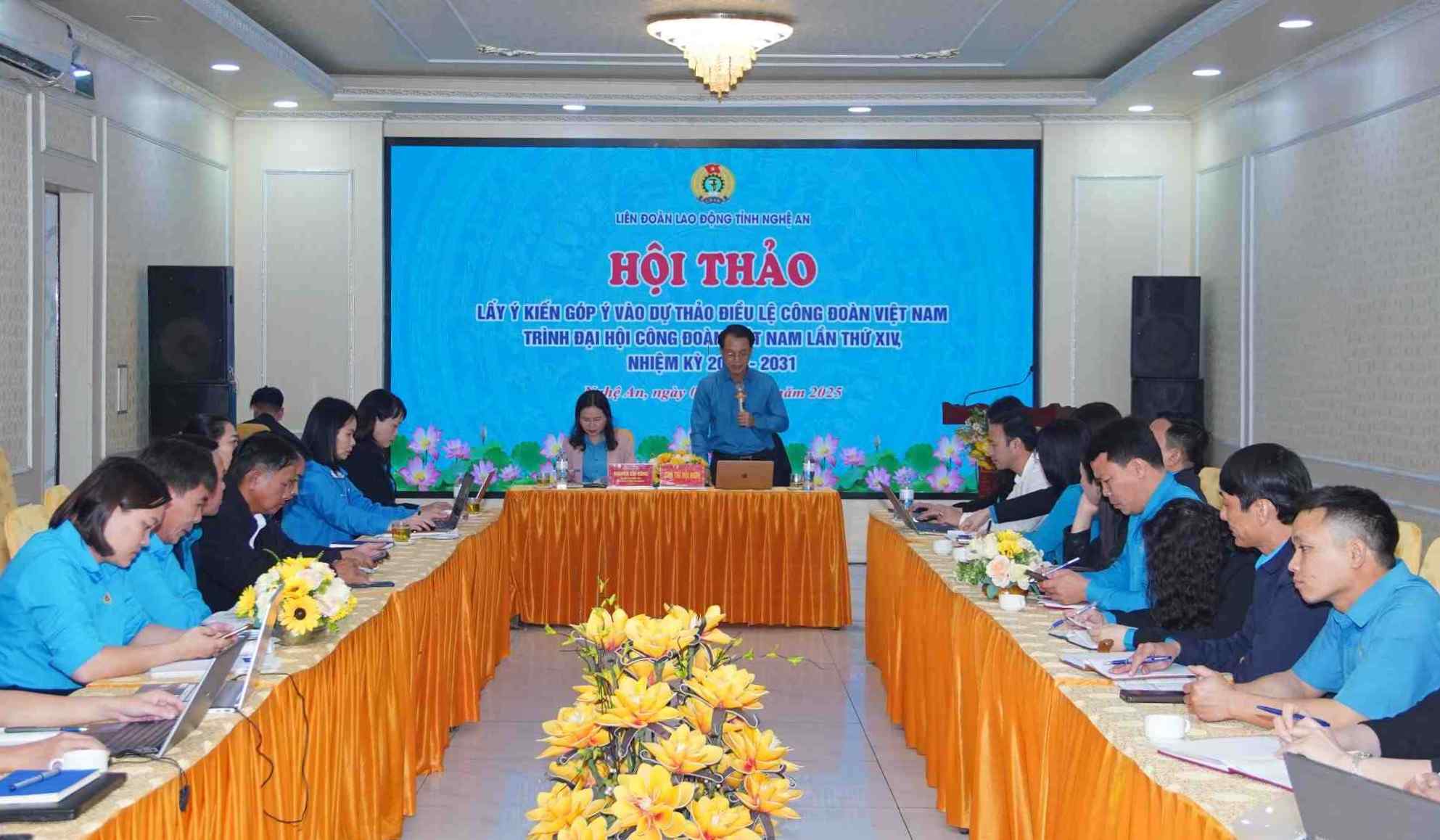 Quang canh hoi thao. Anh: Duy Chuong