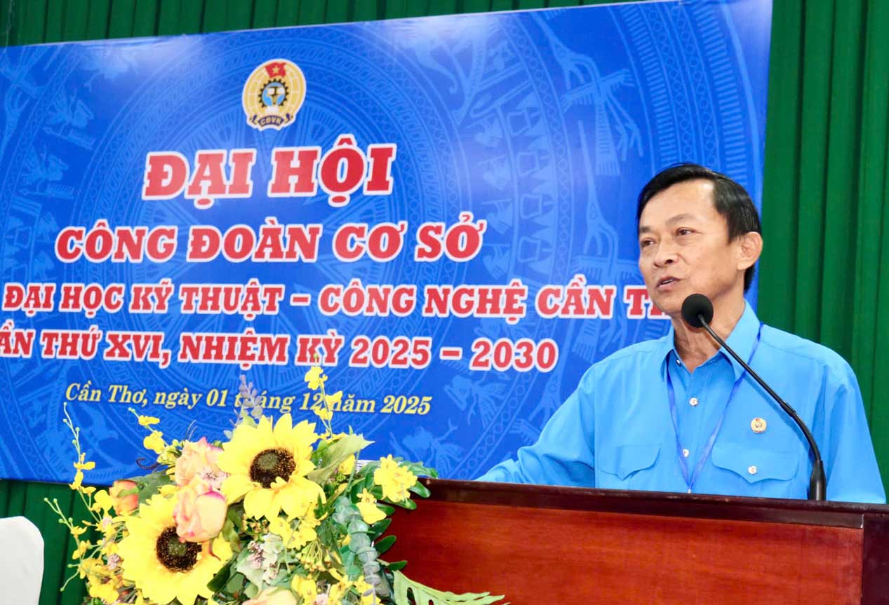 Ong Le Cong Khanh - Pho Chu tich LDLD TP Can Tho kiem Truong ban Cong tac Cong doan thanh pho - phat bieu tai dai hoi. Anh: Phuong Thao