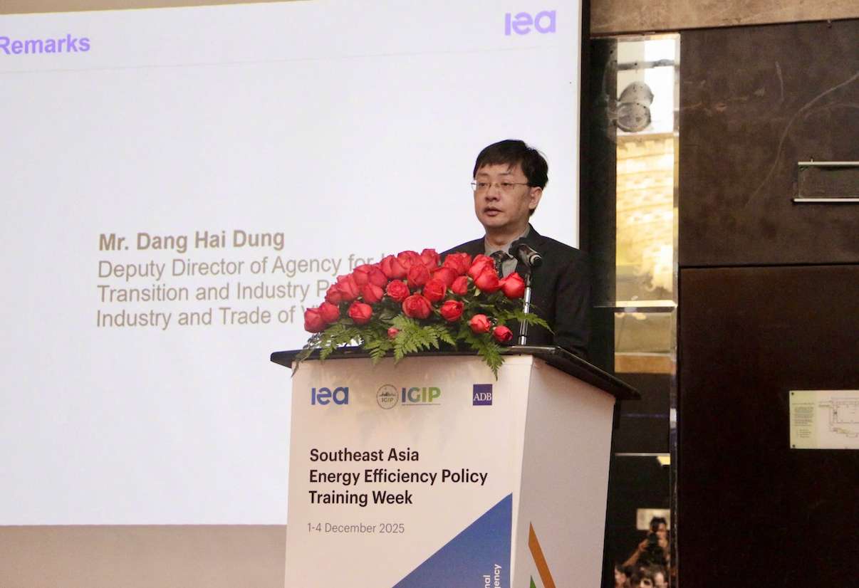 Ong Dang Hai Dung, Pho Cuc truong Cuc Doi moi sang tao, Chuyen doi xanh va Khuyen cong (Bo Cong Thuong) phat bieu tai le khai mac. Anh: Ban to chuc