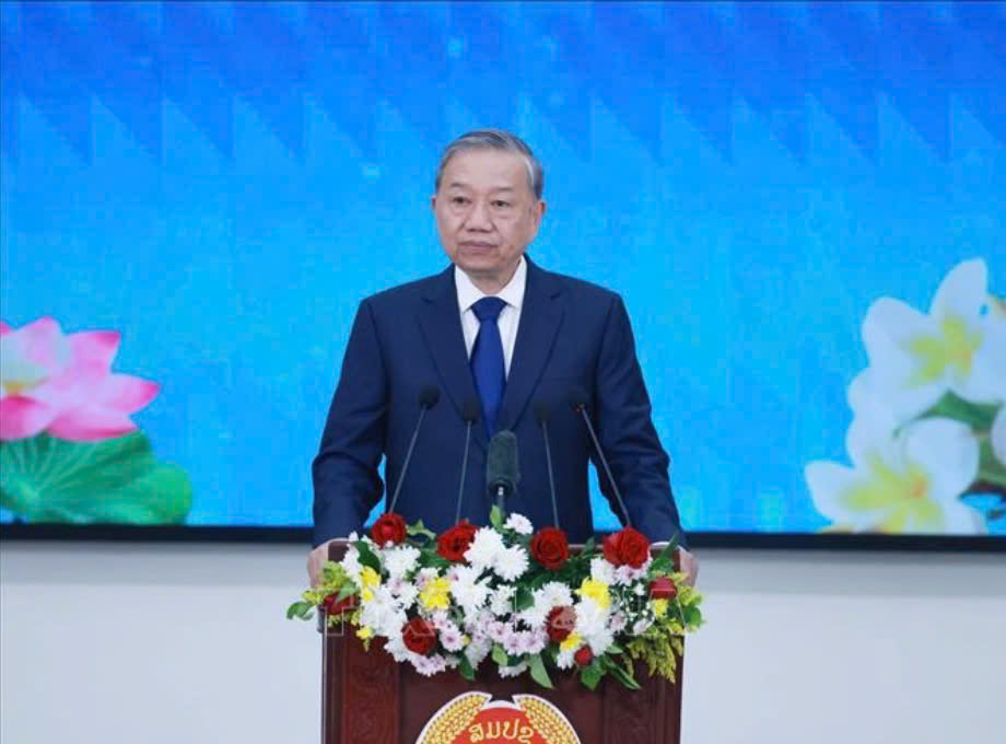 トー・ラム総書記は12月1日午後、ラオス国立政治行政アカデミーで政策演説を行った。写真：TTXVN