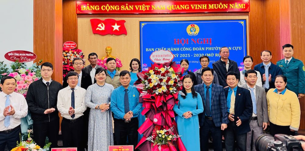 アン区労働組合執行委員会会議、2025年から2030年任期(拡大)。写真:フエ労働組合