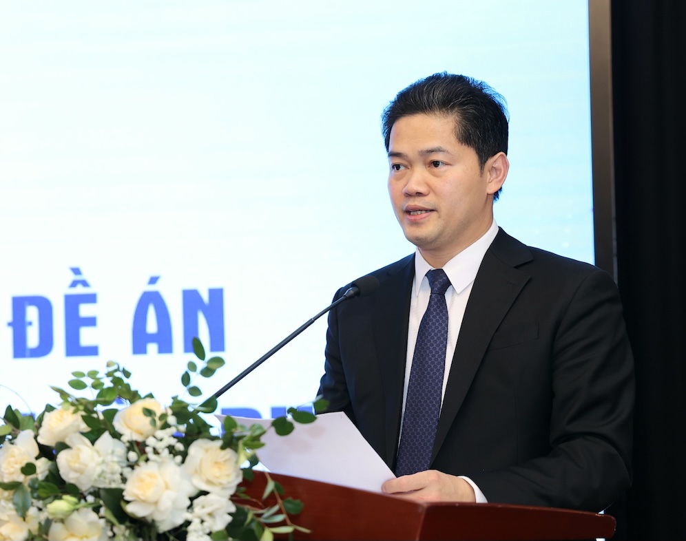 Permanent Deputy Minister of Health Vu Manh Ha spoke at the workshop to collect experts' opinions, aiming to realize the policy of periodic medical examination and public hospital fees exemption. Photo: Tran Minh/Ministry of Health