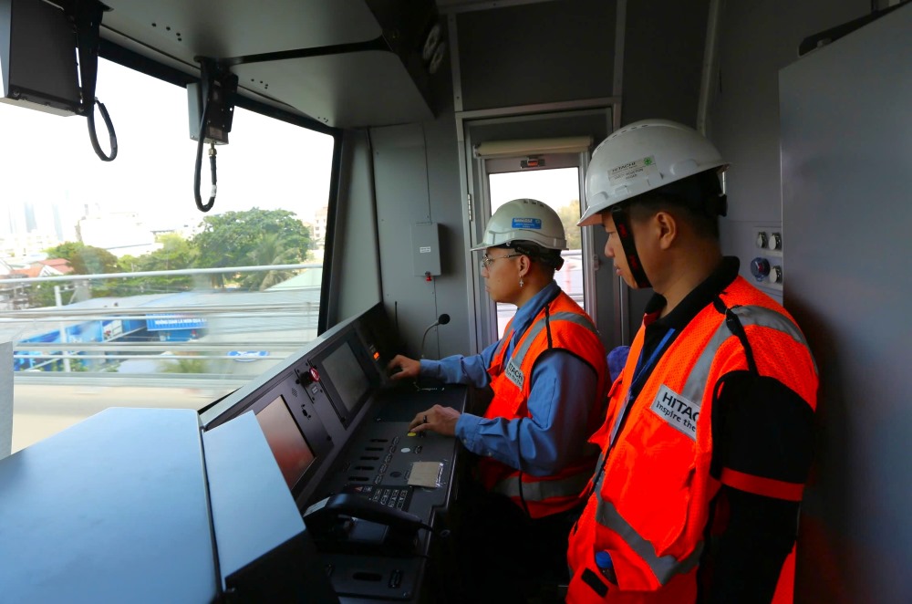 Lai tau nguoi Viet Nam van hanh thu Metro so 1 hoi thang 11.2024.  Anh: Anh Tu