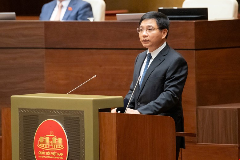 Bo truong Bo Tai chinh Nguyen Van Thang. Anh: Media Quoc hoi