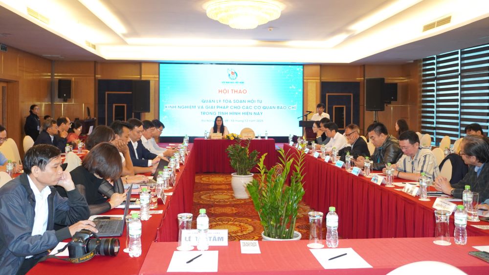 Tim loi giai cho mo hinh bao chi da nen tang tai dia phuong. Anh: Tran Thi