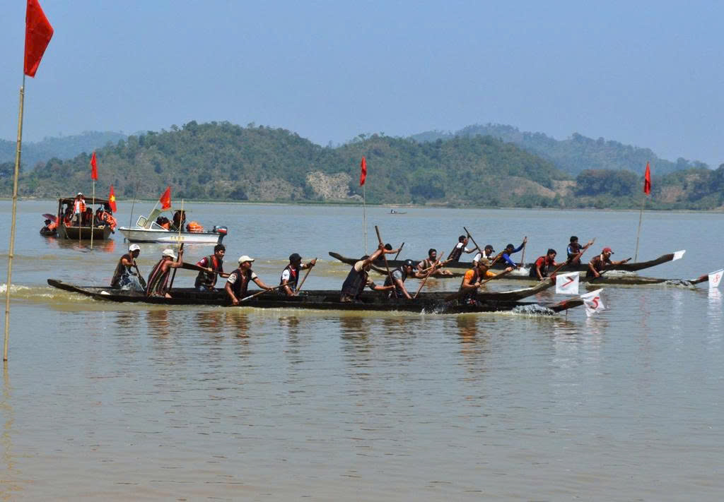 Doi song cua cong dong dan toc thieu so o Dak Lieng ngay cang phat trien, van minh va hien dai. Anh: Bao Lam