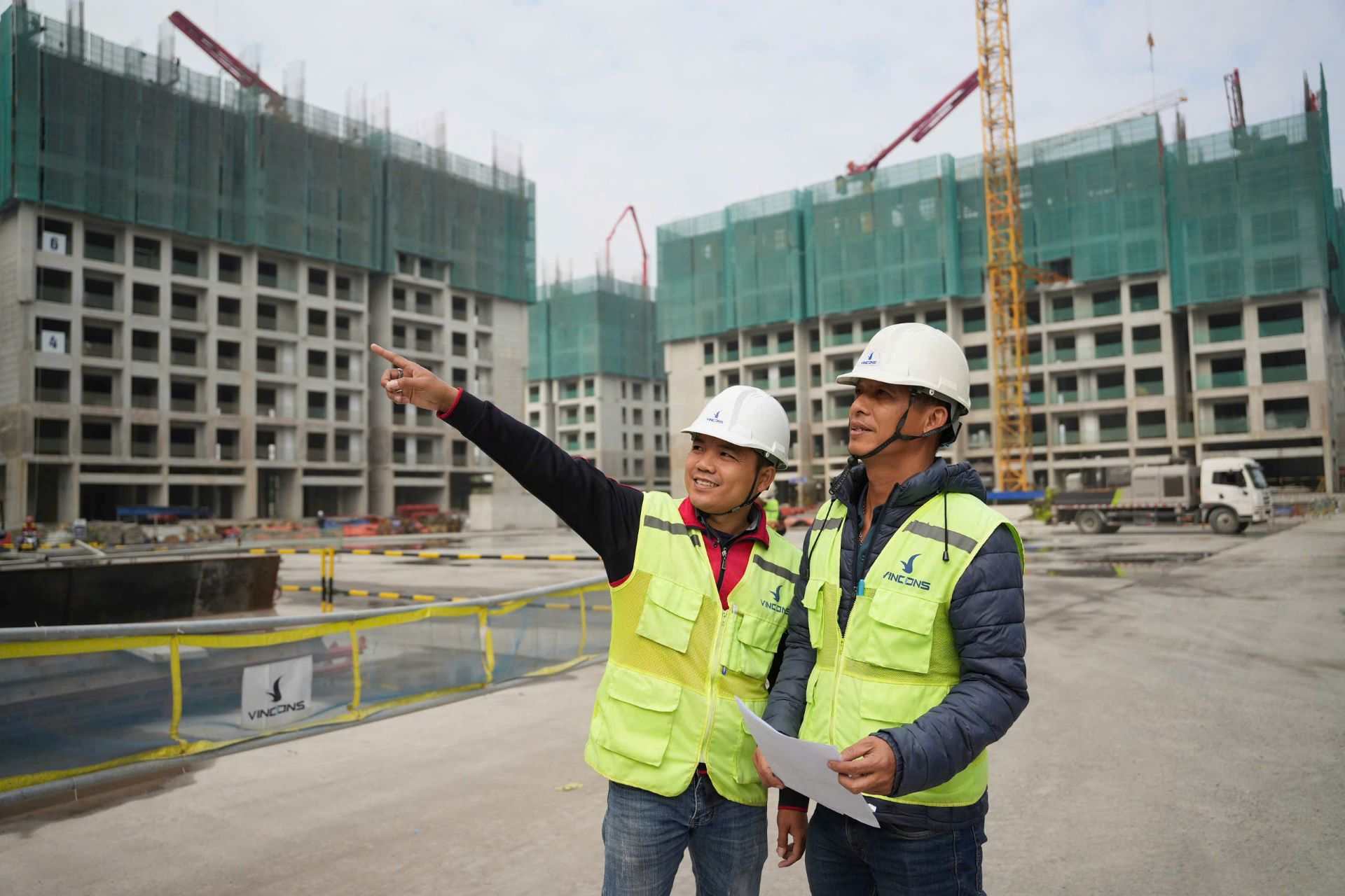 VinCons cam ket mang den thu nhap canh tranh, che do phuc loi day du va co dinh huong phat trien ro rang, nang cao tieu chuan song cho cong nhan. Anh: