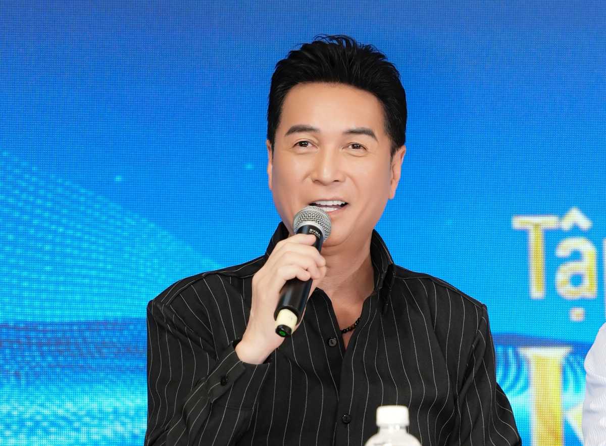 Famous singer Nguyen Hung. Photo: Organizing Committee.