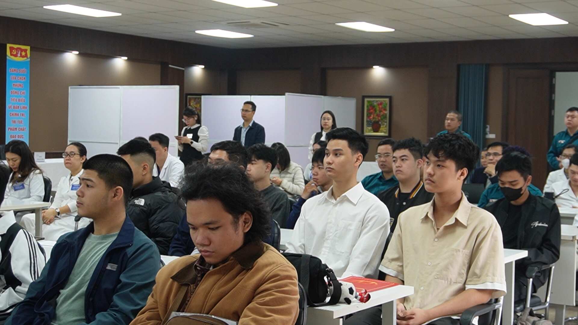 하노이 청년 400명 이상 2026년 병역 건강 검진에 참여