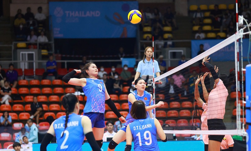The Vietnam women's volleyball team will meet Myanmar in the opening match of the 33rd SEA Games. Photo: VFV