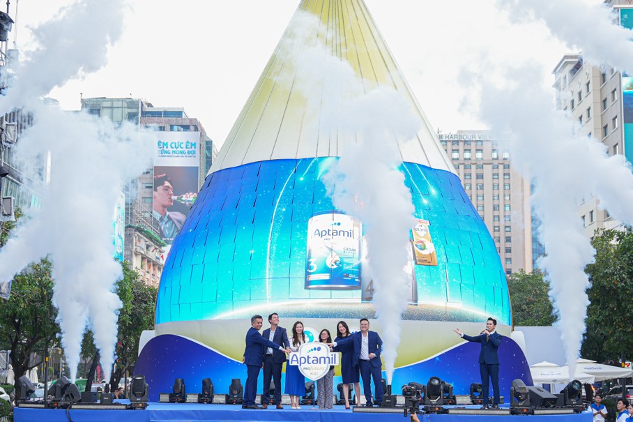 Su kien to chuc tai pho di bo Nguyen Hue, TP. Ho Chi Minh vao chieu ngay 5.12.2025. Anh: Danone Viet Nam