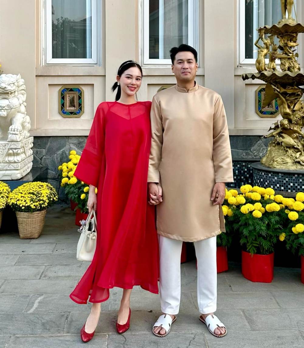 Linh Rin tung dung chiec tui nay khi mac voi ao dai vao dip Tet. Anh: Nhan vat cung cap.