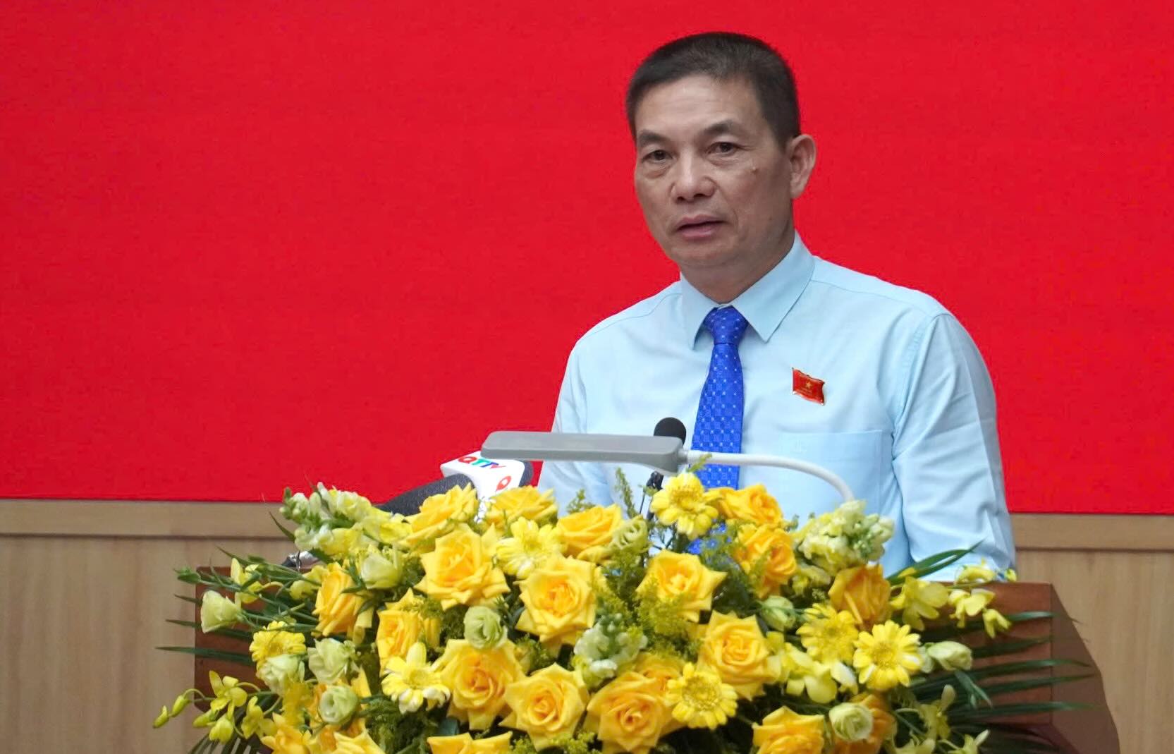 The Chairman of Son Hai Group raised problems in land obligations in Quang Tri. Photo: Cong Sang