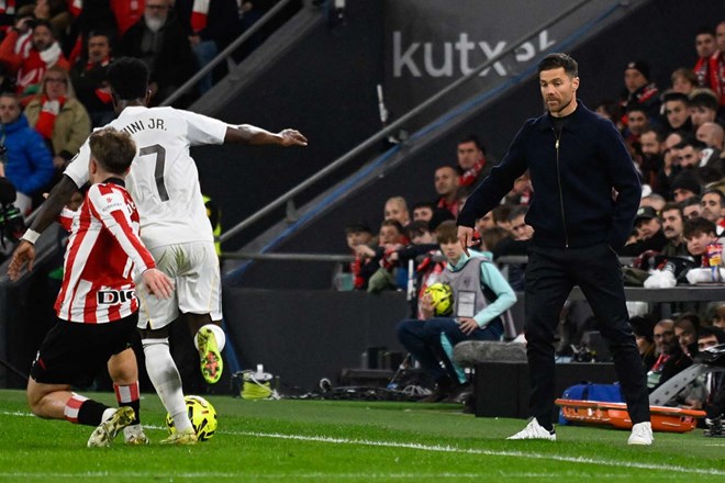 Co le Alonso van se duoc Real Madrid trao them co hoi. Anh: AFP