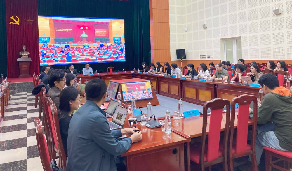 Cac dai bieu tai diem cau Bao Lao Dong