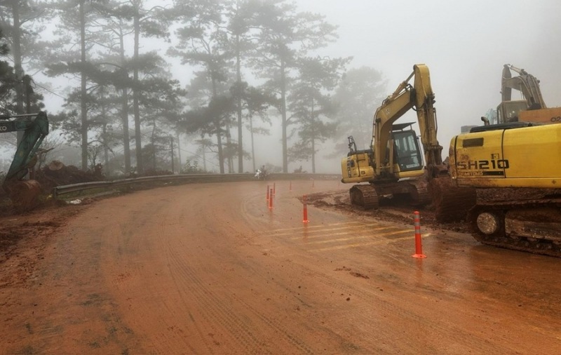 Deo D'ran tren Quoc lo 20 chinh thuc thong xe hai chieu luc 8h ngay 11.12 sau hon 40 ngay te liet do sat lo. Anh: Khac Lich