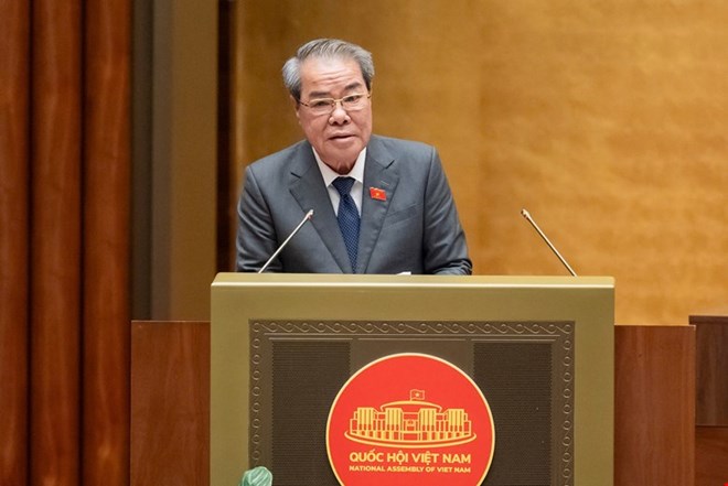 Провести исследование и создать биржу золота в соответствии с подходящим планом действий.