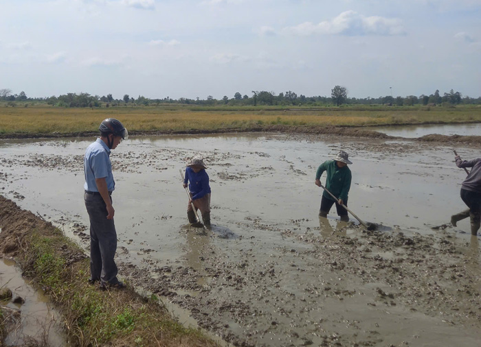 Vocational training helps workers stabilize, stay close to their homeland, and maintain border security. Photo: Tra My