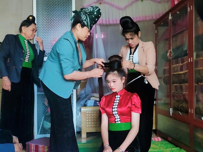 To have a wedding, the Thai Bac son had to spend some time at the groom. Photo: Minh Thanh