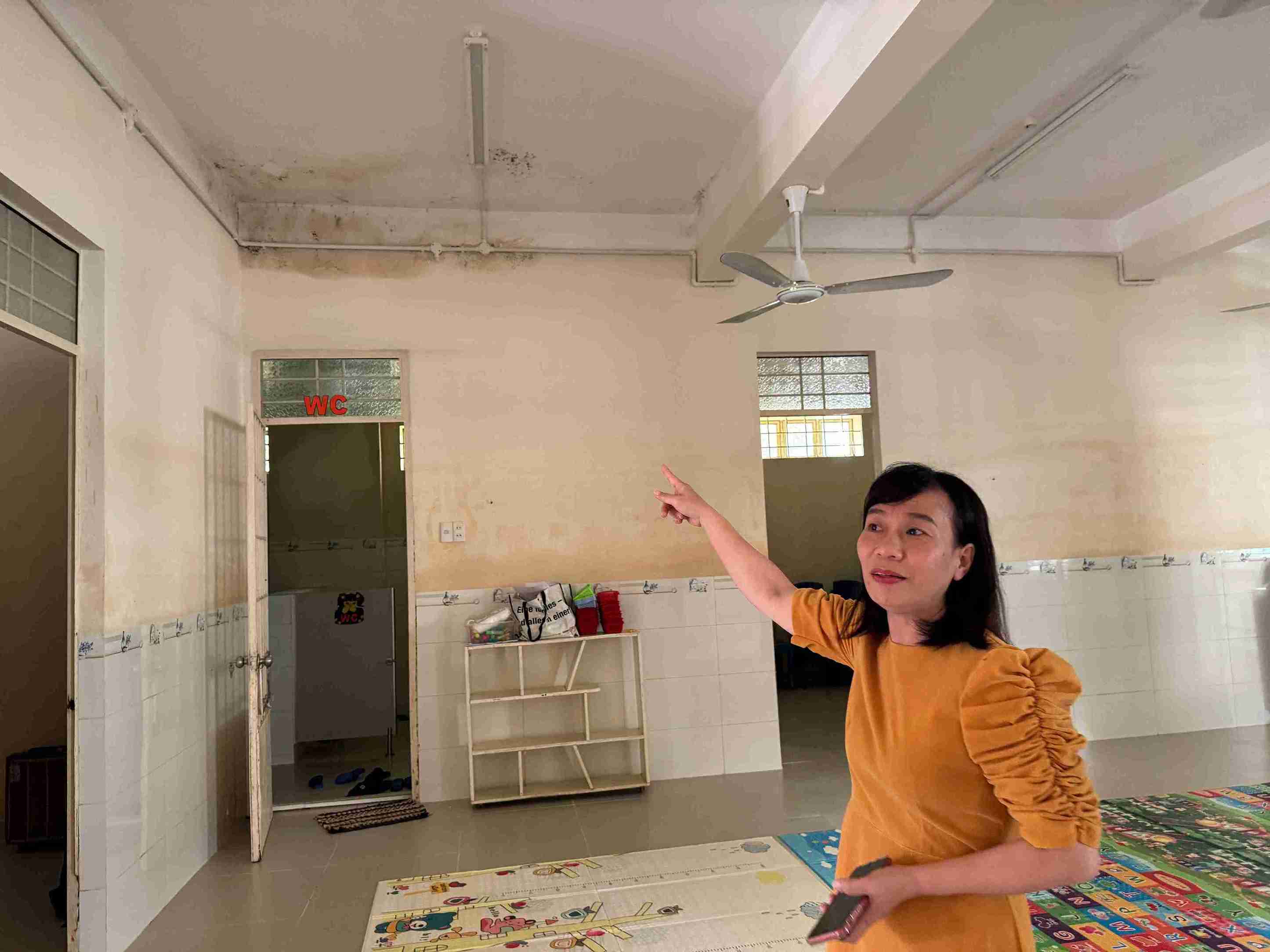 Truong mam non Dien An o thon Phu An Nam xuong cap du truoc do moi duoc sua chua. Anh: Huu Long