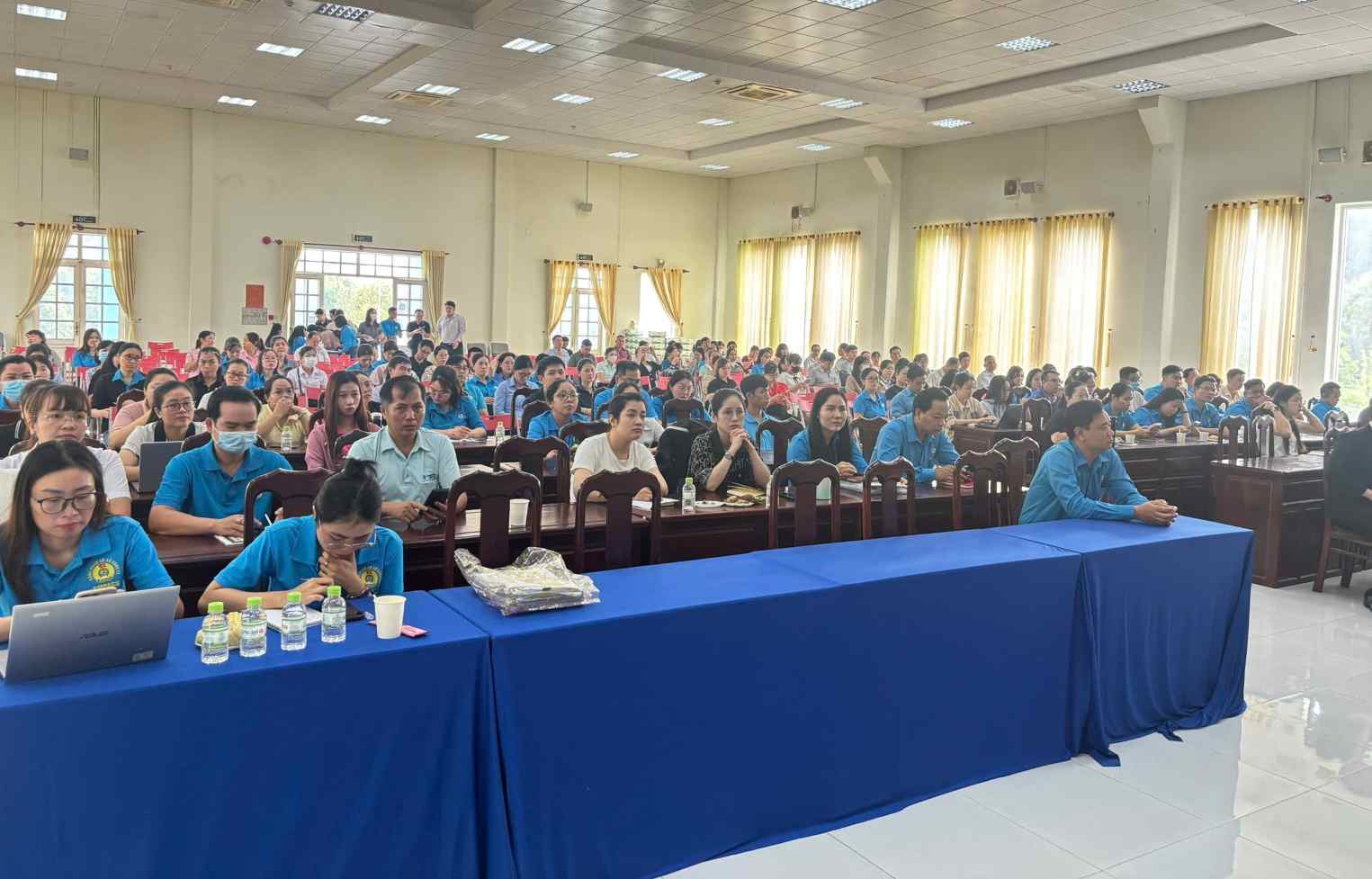 Chuong trinh tap huan dien ra 2 ngay. Anh: Cong doan cung cap