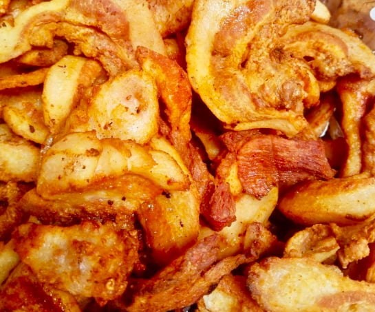 stored properly, the fat will keep them brittle for a whole month. Photo: Quang Minh