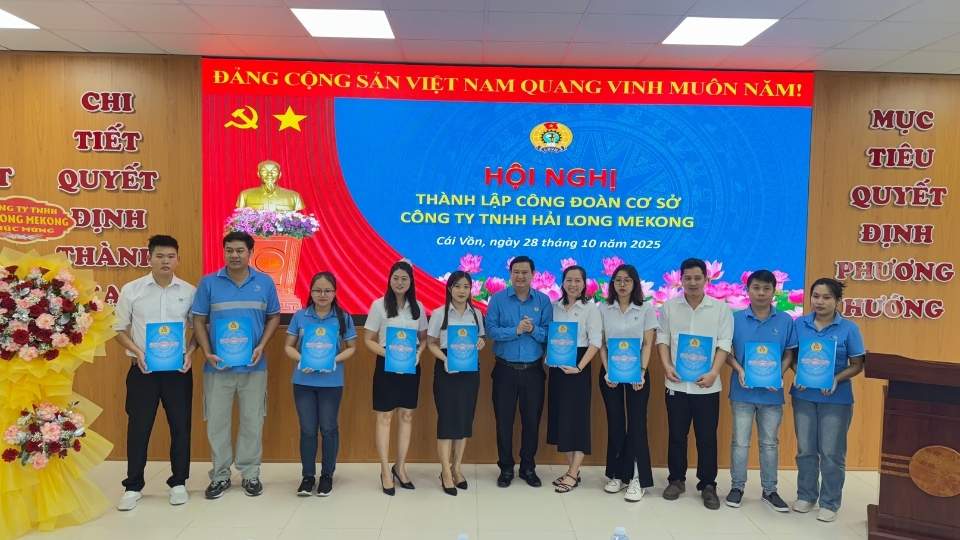 En 2025 los trabajadores participaron en las actividades sindicales de base contribuyendo al desarrollo de mas de 30.000 miembros del sindicato. Foto: Hoang Loc