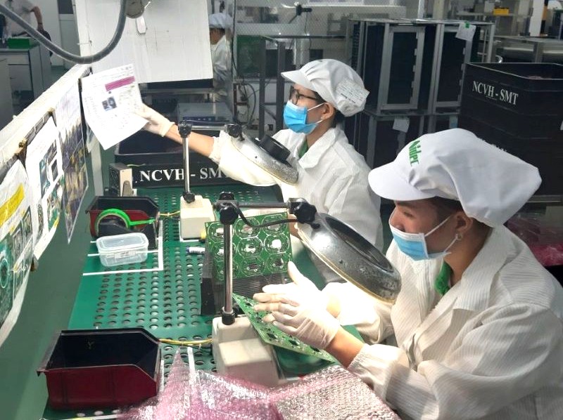 In the period of 2023 - 2025, employees in Ho Chi Minh City will have nearly 204,000 technical innovation initiatives, scientific research projects... Photo: Nam Duong