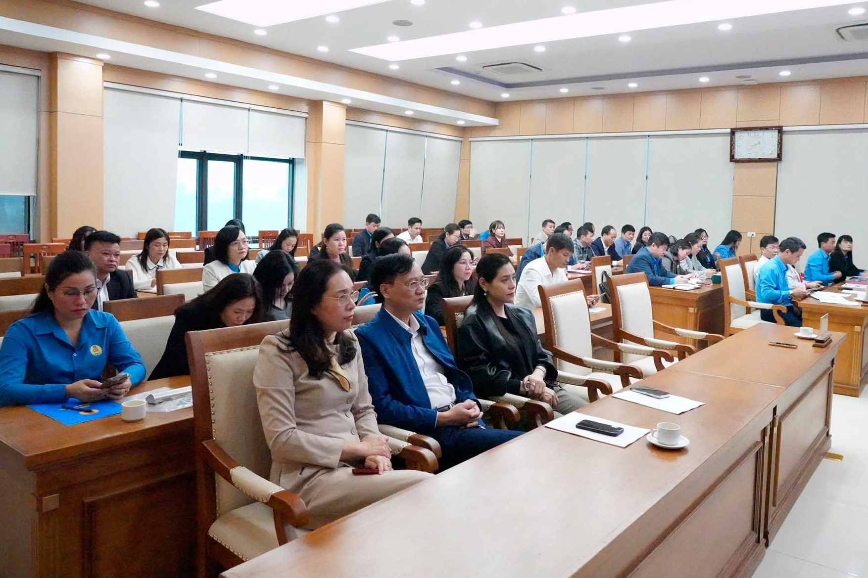 Cac dai bieu tham du hoi nghi. Anh: LDLD tinh Phu Tho.