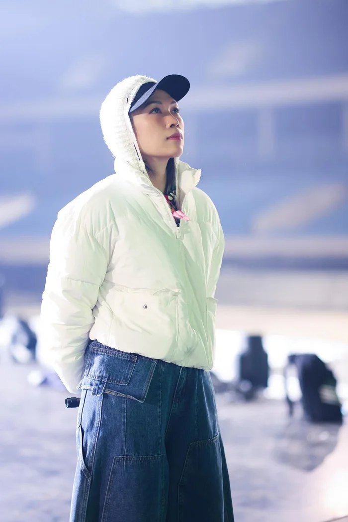 My Tam tai san khau. Anh: Nhan vat cung cap.