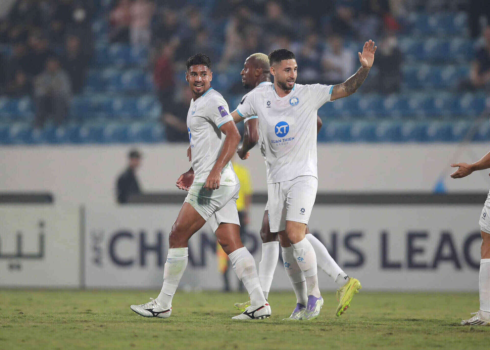 Nam Dinh Club was eliminated due to losing the secondary index. Photo: Nam Dinh Club