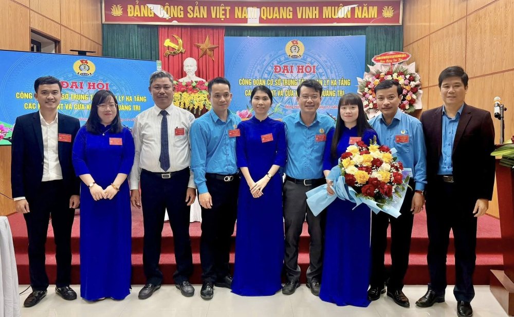 The grassroots trade union of the Infrastructure Management Center of Industrial Parks, Economic Zones and Border Gate of Bac Quang Tri organizes the Congress for the 2025-2030 term. Photo: Quang Tri Trade Union