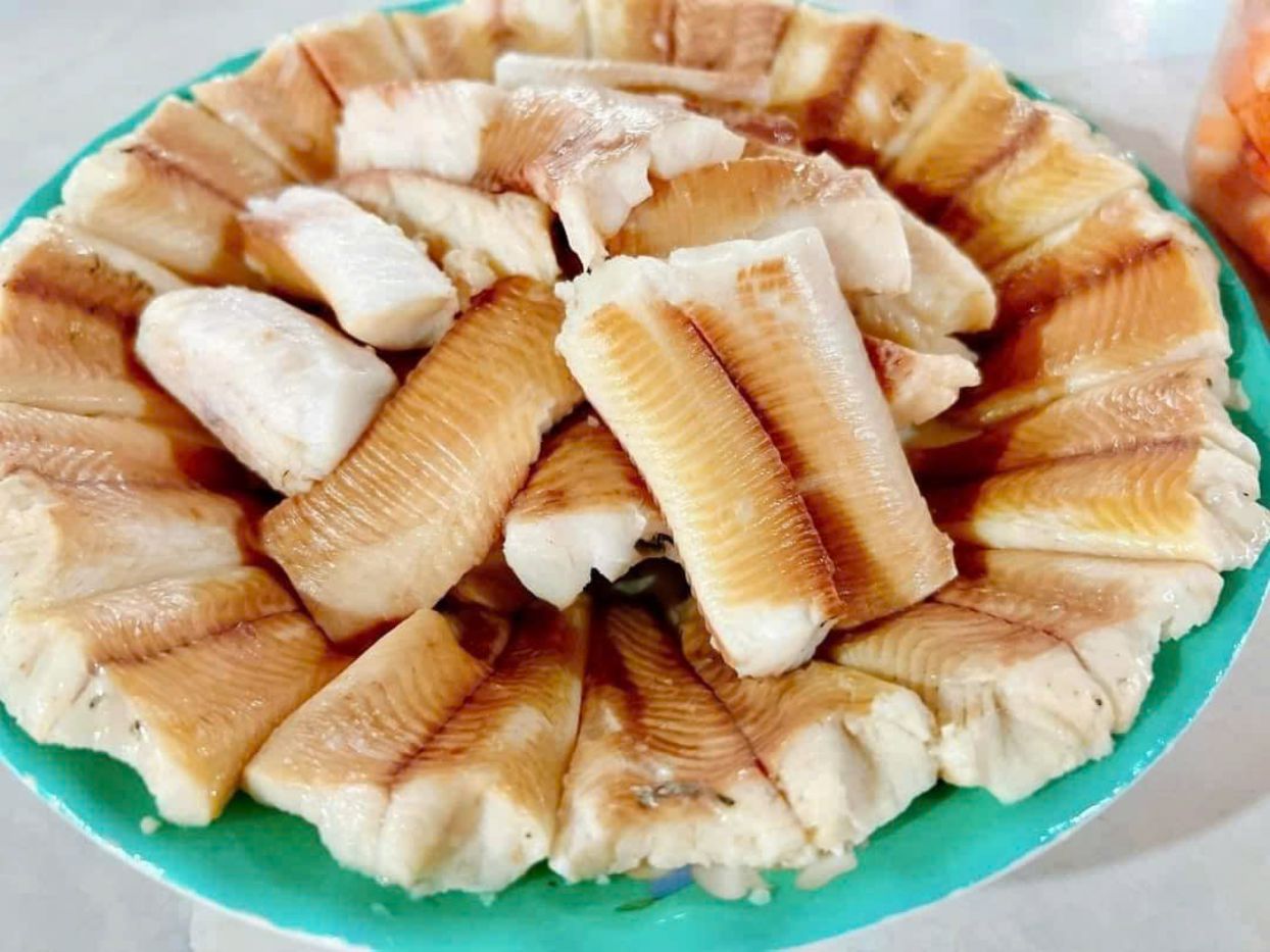 Nhung mieng phi le ca loc. Anh: Ky Lam