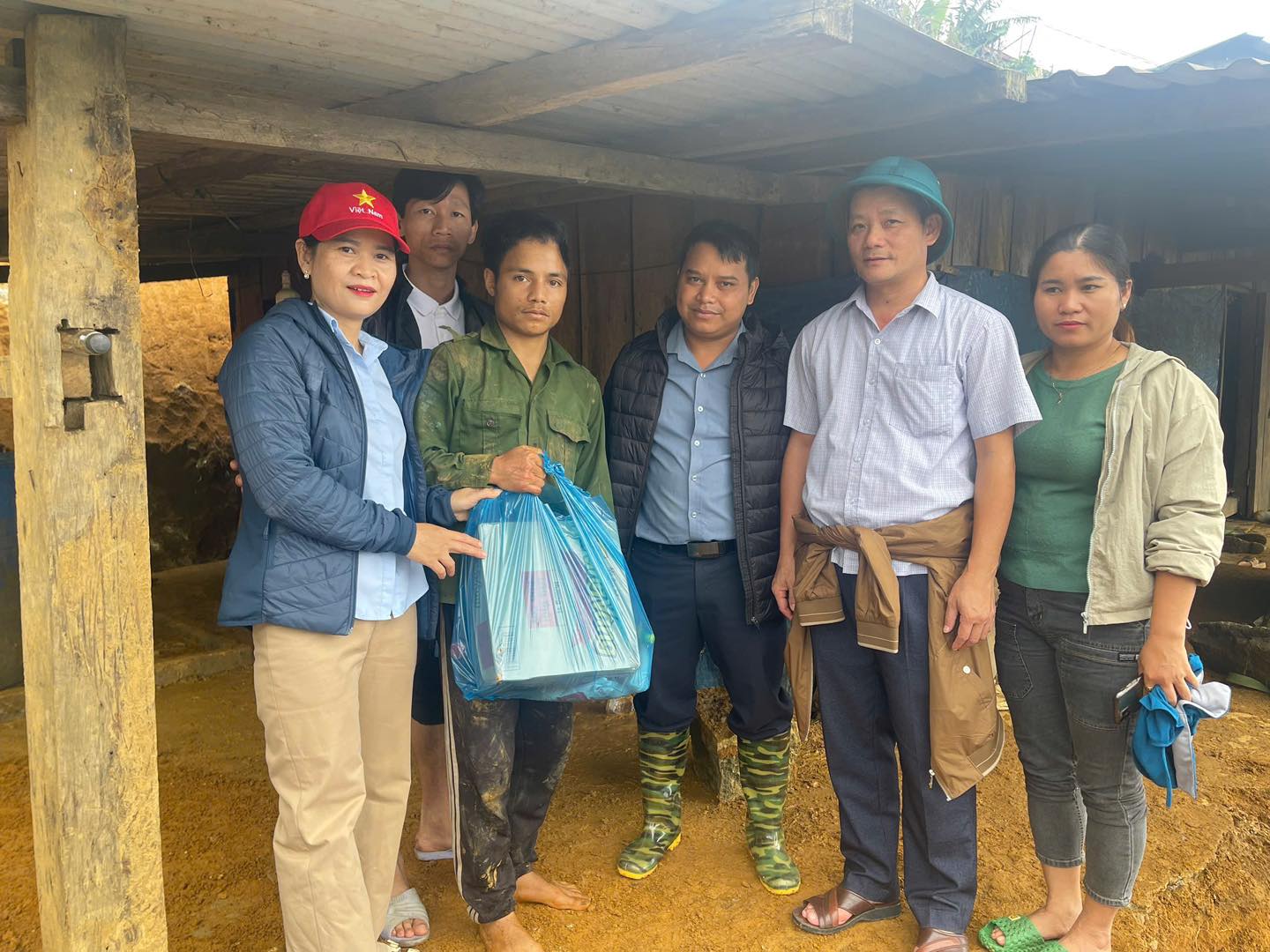 Sam Ngoc Linh khong chi la cay xoa doi giam ngheo; khi trung vu, do la cay lam giau va la niem tu hao cua nguoi Xo Dang, Bh’noong. Anh: Nguyen Hoang