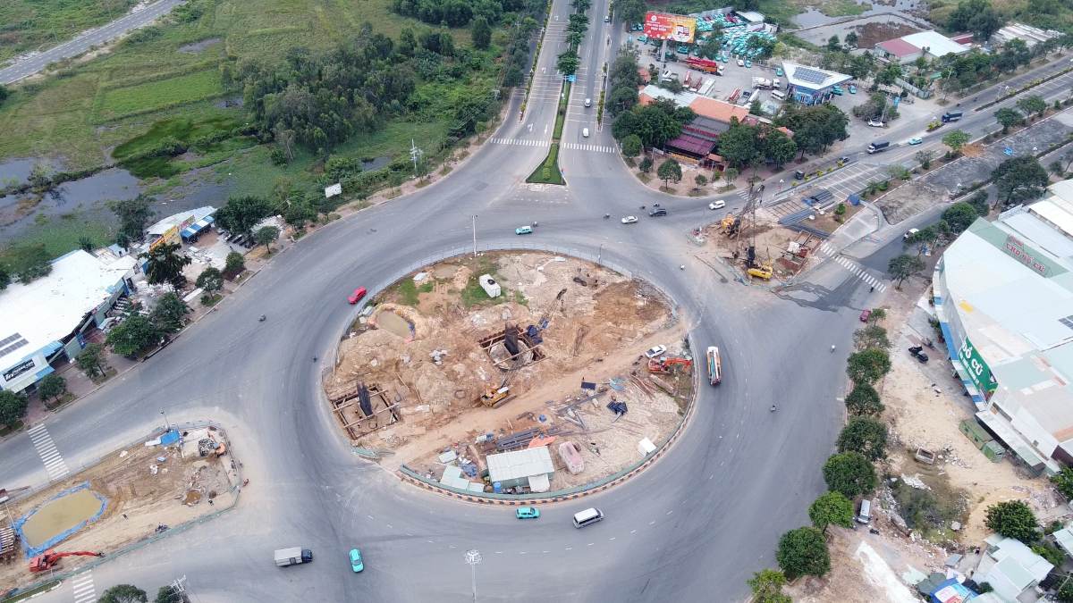 Bien Hoa - Vung Tau高速道路接続道路3区間、3/2号線と2/9号線の交差点でのプロジェクト完成。写真:Thanh An