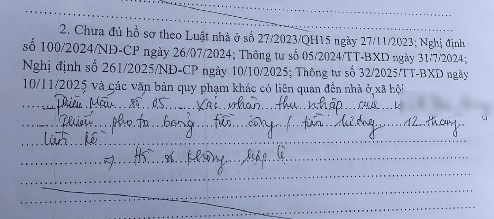 Anh Nguyen Van Quang bi tra lai ho so mua NOXH vi thieu bang luong toan co quan.