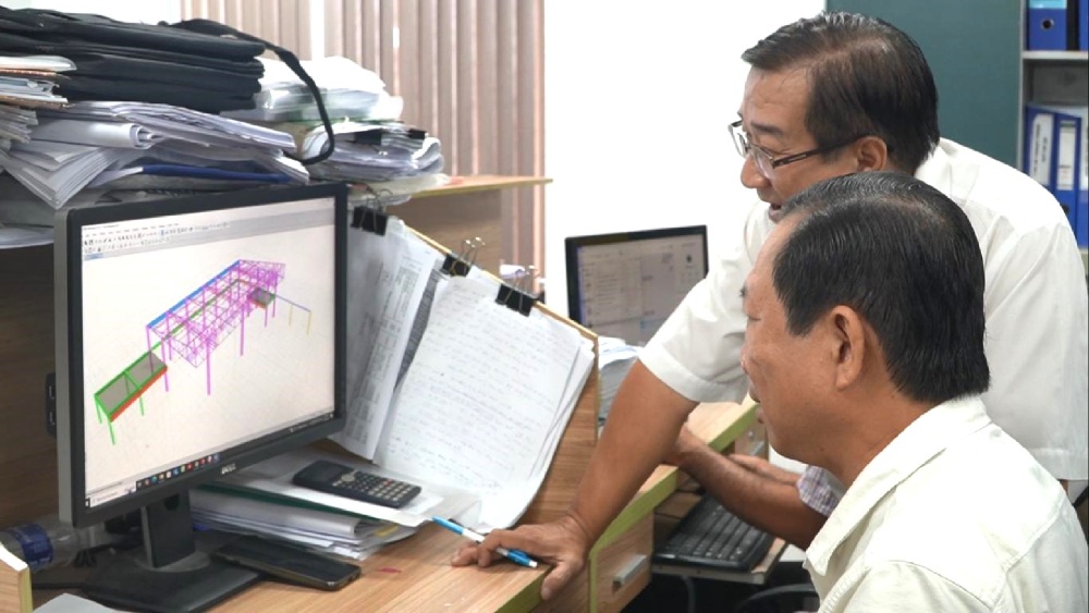 Nhieu sang kien cai tien ky thuat trong lao dong san xuat cua doan vien, NLD duoc nguoi su dung lao dong cong nhan ve gia tri lam loi, co nang suat lao dong cao, chat luong san pham tot, dong gop tich cuc nang cao nang luc canh tranh cua doanh nghiep. Anh: Nguyen Anh