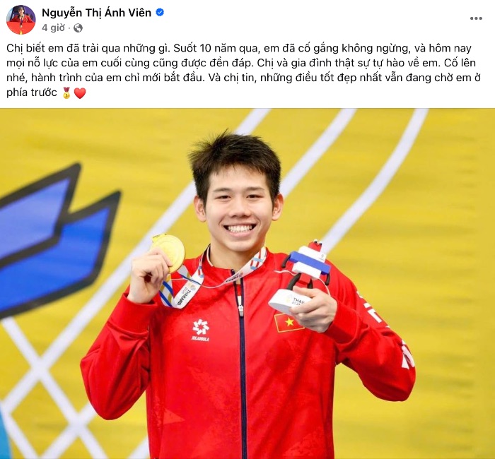 Bai viet cua Anh Vien chuc mung em trai gianh huy chuong vang o SEA Games 33. Anh chup tu bai dang nhan vat