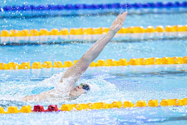 Quang Thuan the hien phong do an tuong, tang toc manh me o nua sau chang boi.