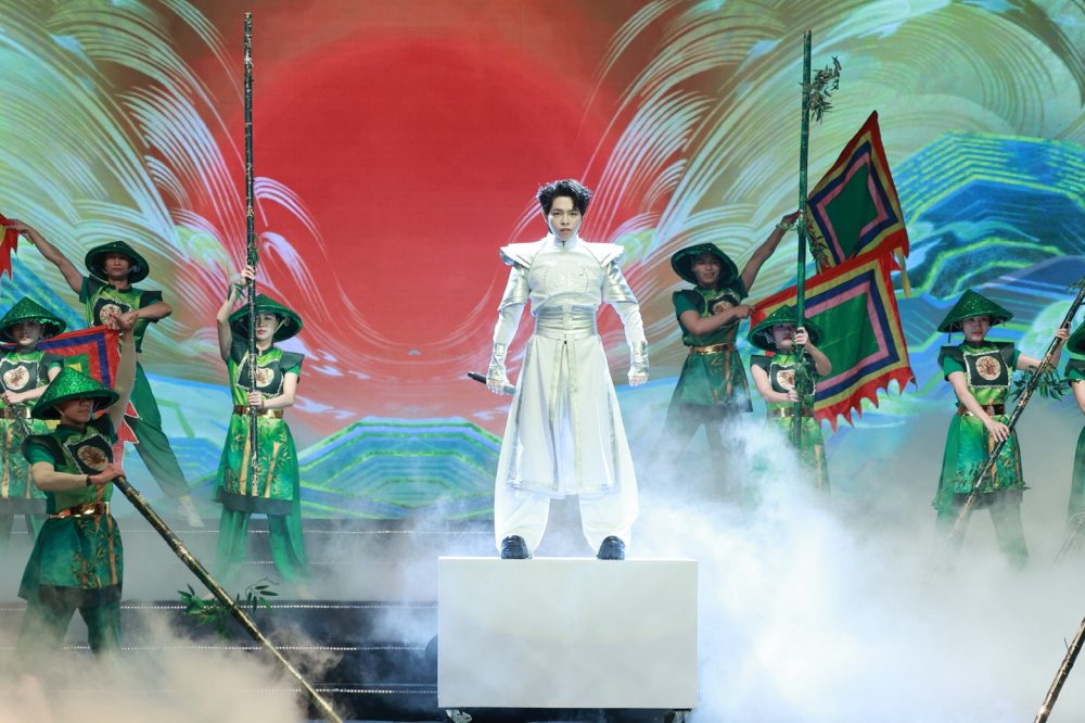 “Anh trai say hi” Duc Phuc. Anh: Hai Nguyen