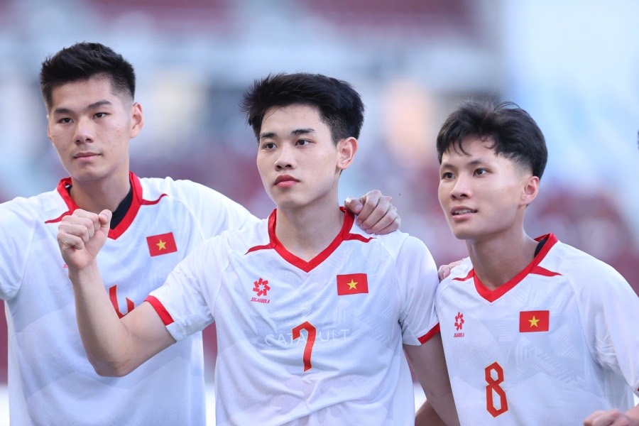 U22 Vietnam meets U22 Philippines in the semi-finals of the 33rd SEA Games. Photo: Minh Dan