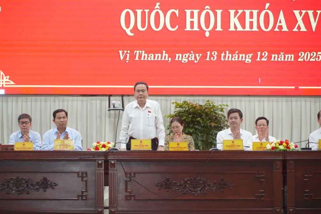Chu tich Quoc hoi Tran Thanh Man tiep xuc cu tri o Can Tho. Anh: Ta Quang