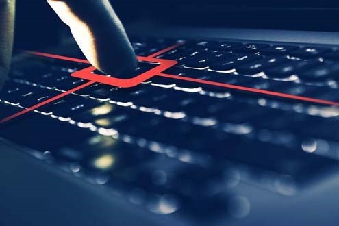 Alors que la course technologique s'acélère l'attaque zero-day est également plus sophistiquée révélant un vide de sécurité préoccupant. Graphique : Nhiên Đỗ