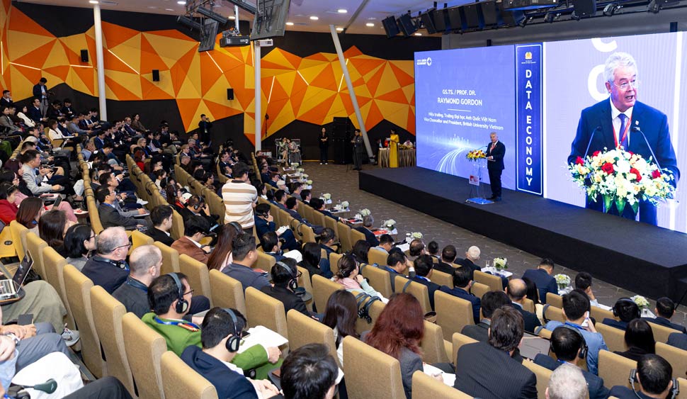 Ngay 13.12, Bo Cong an to chuc Hoi thao quoc te ve kinh te du lieu voi chu de “Tu tuong moi - Chinh sach moi - Co hoi moi“. Anh: Hao Thien