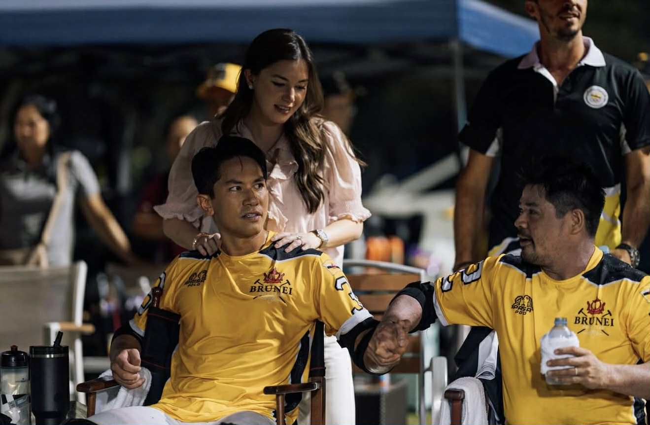 Nhung khoanh khac tinh cam cua Hoang tu Brunei va vo gay sot. Anh: Chup tu trang ca nhan