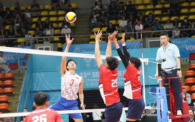 The Vietnam men's volleyball team will meet Laos in the opening match of the 33rd SEA Games. Photo: VFV