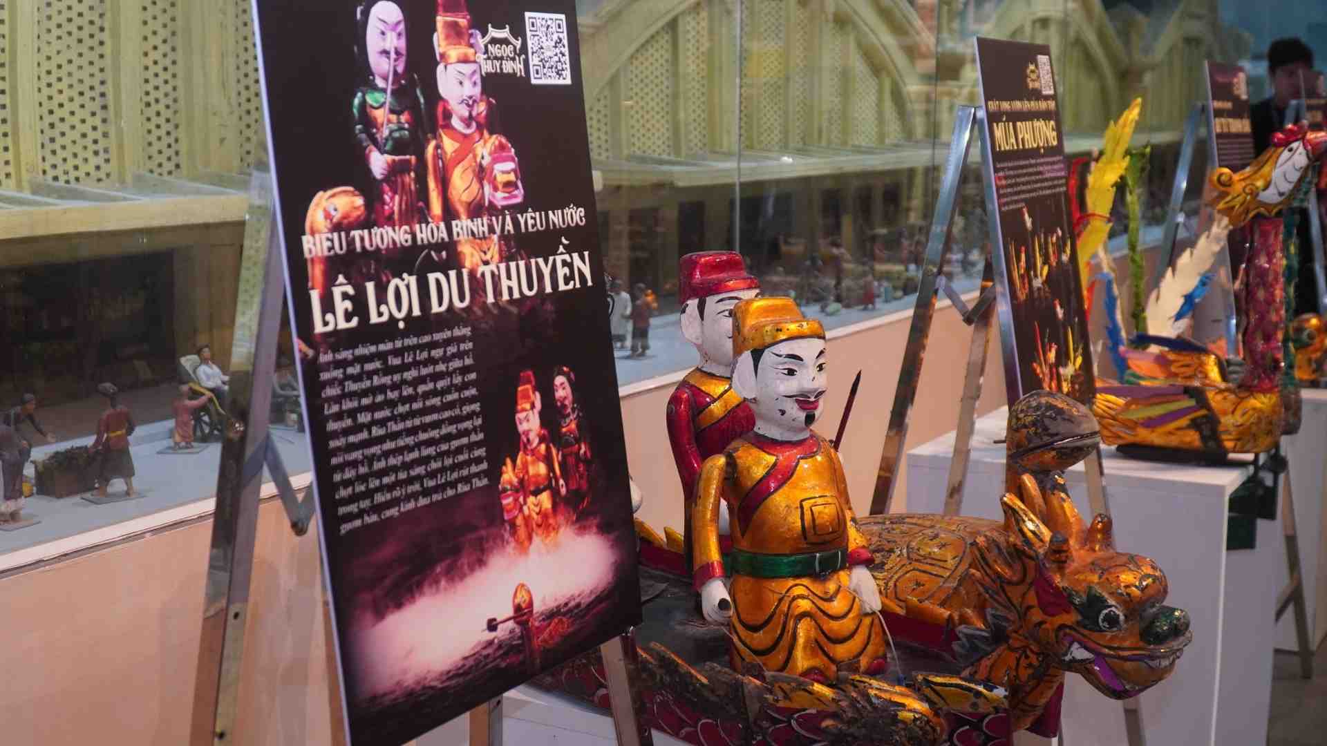 augmented reality (AR) technology through QR codes appears on the cover of the document, bringing a new approach to water puppetry art. Photo: Khanh Linh